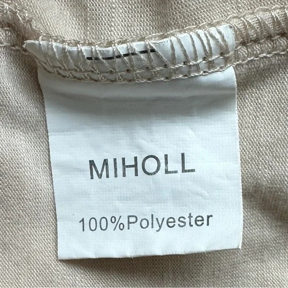 Women’s Ruffle Top - Picture 2 of 5